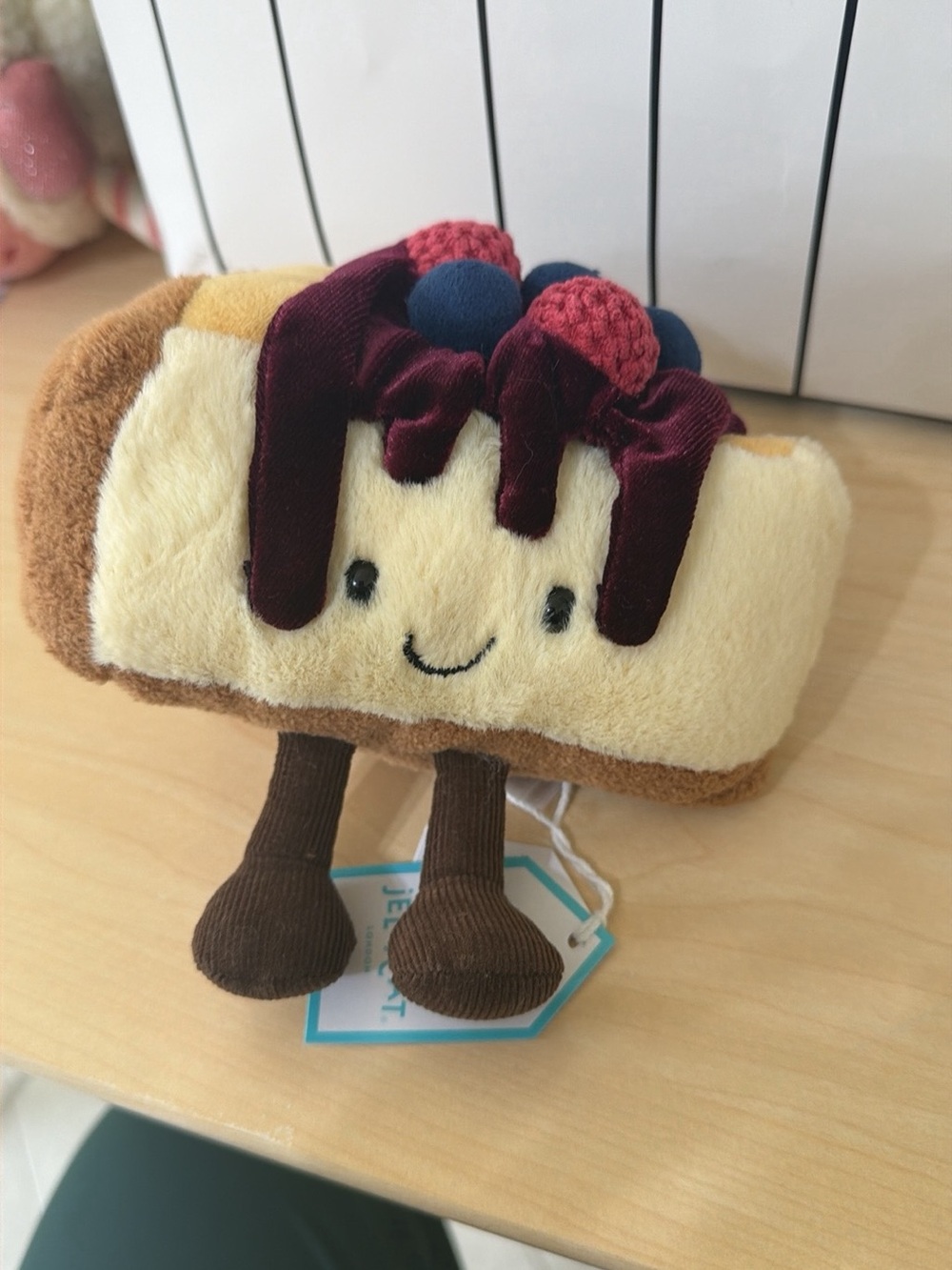 Jellycat exclusive FAO nyc crember cheesecake authentic